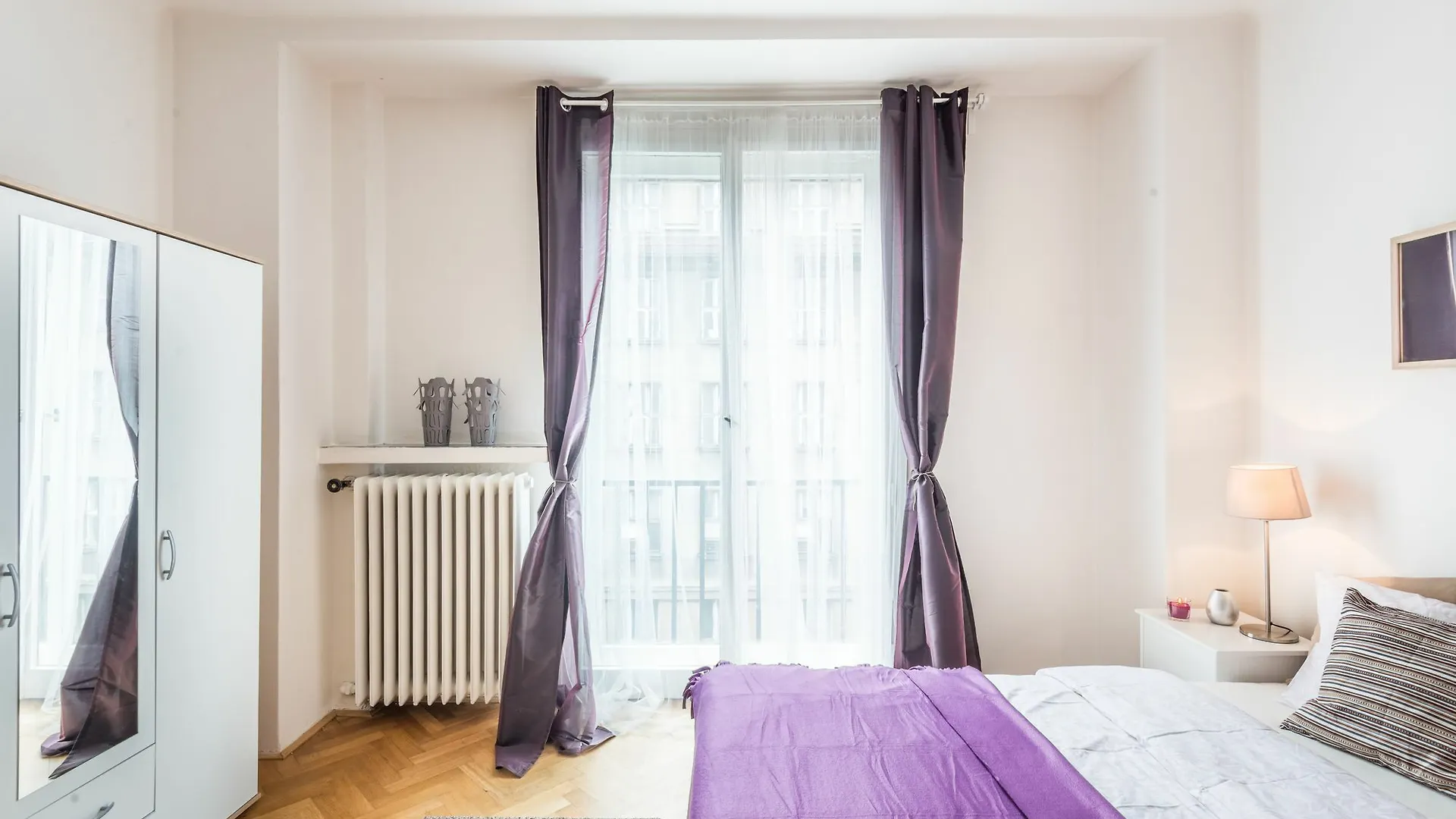 U Nemocenske Pojistovny Apartment Praga